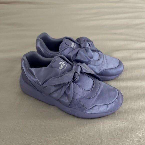 Fenty x Puma Lilac Bow shoes - Picture 2 of 7
